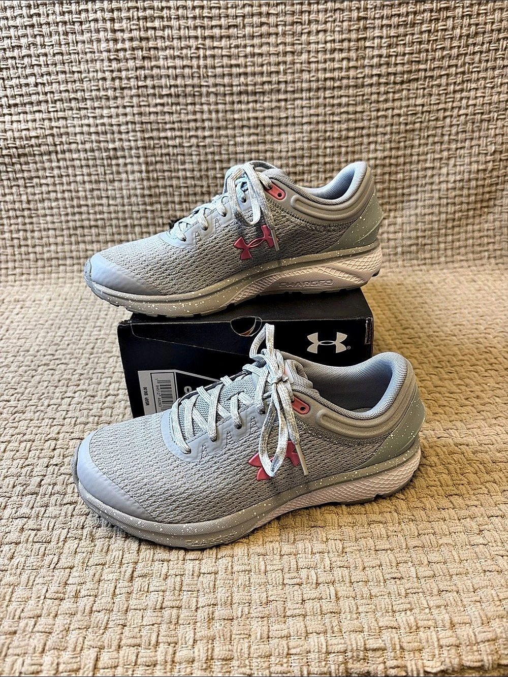 Under Armour UA W Charged Escape 3 Gray & Pink US 8